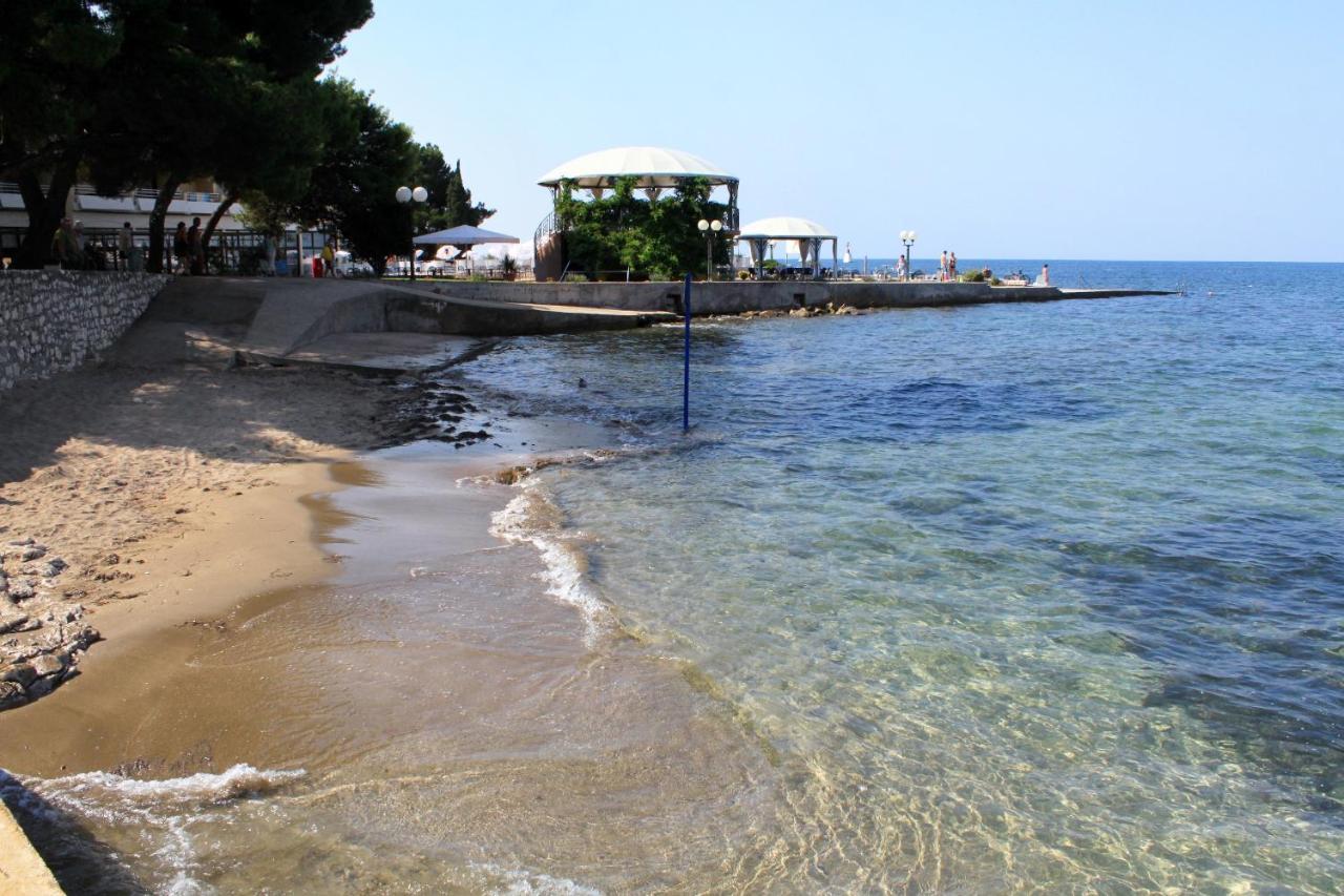 Apartments With A Parking Space Umag - 7039 Exterior photo
